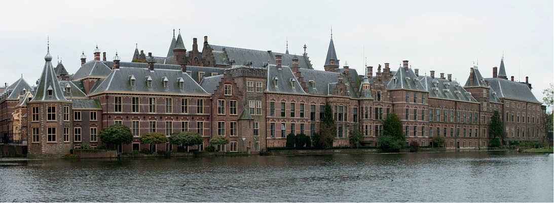 Binnenhof wacht sobere renovatie