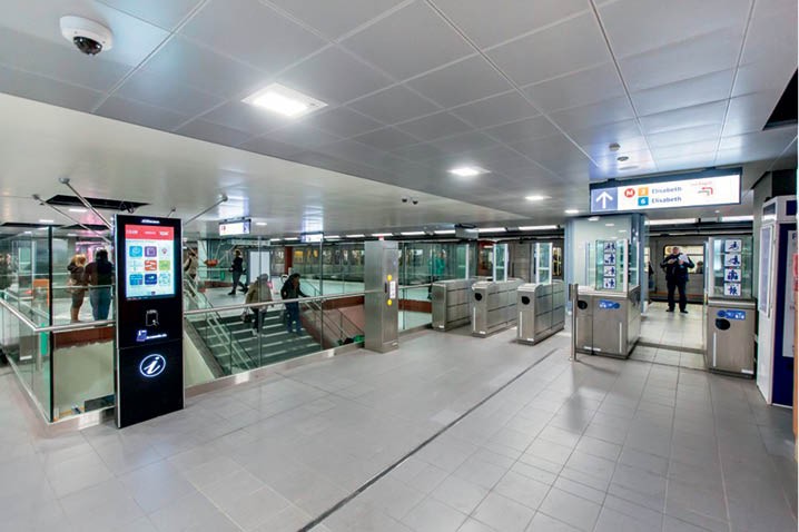 Renovatie metrostation Kunst-Wet na vijf jaar voltooid