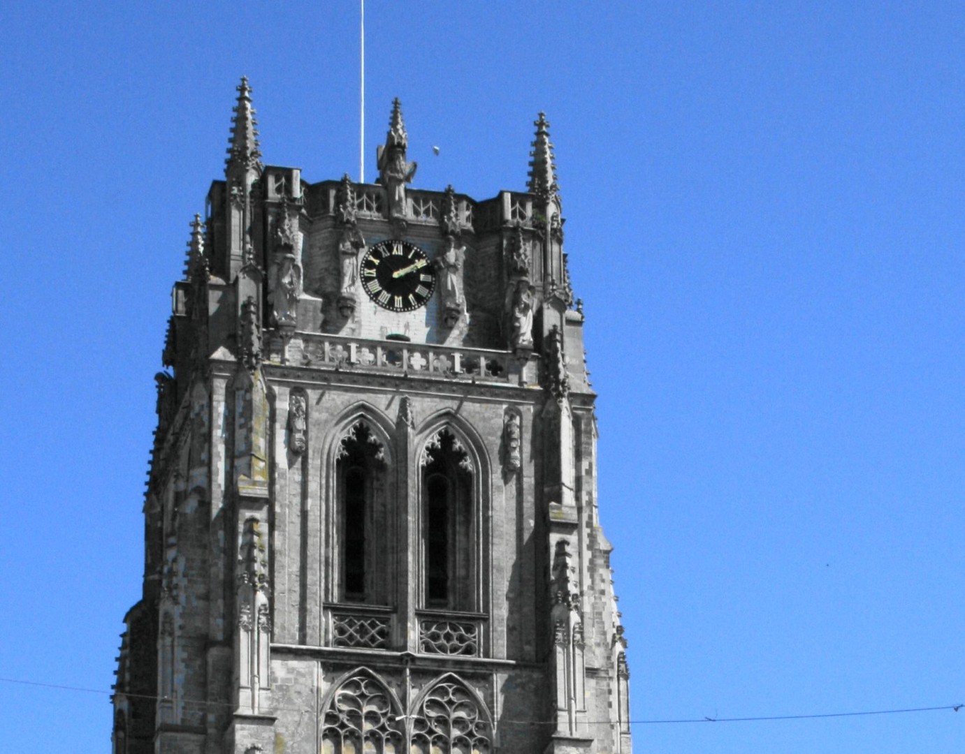 Belforttoren Onze-Lieve-Vrouwebasiliek Tongeren wordt toegankelijk