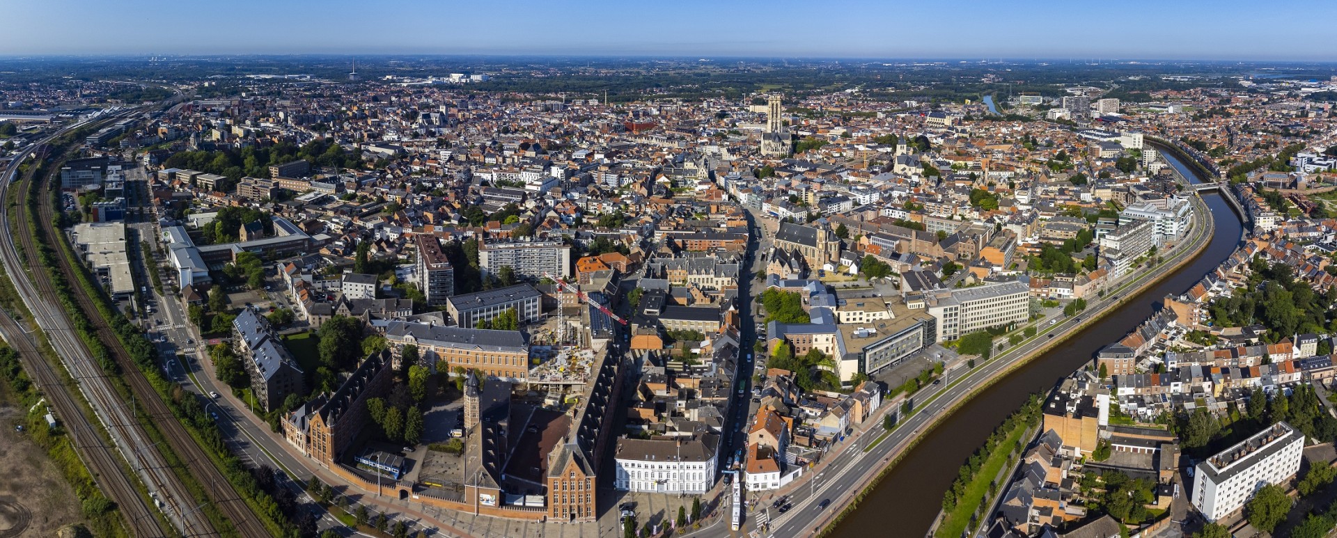 Vlaamse regering draagt zes gewestwegen over aan Mechelen (1)