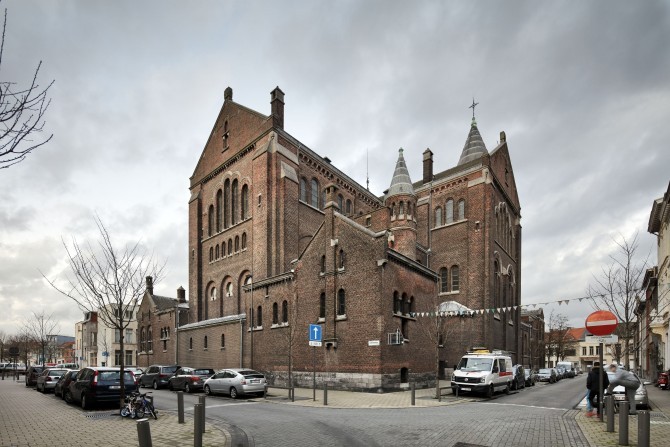 Sint-Jan-Evangelistkerk in Borgerhout wordt gerestaureerd