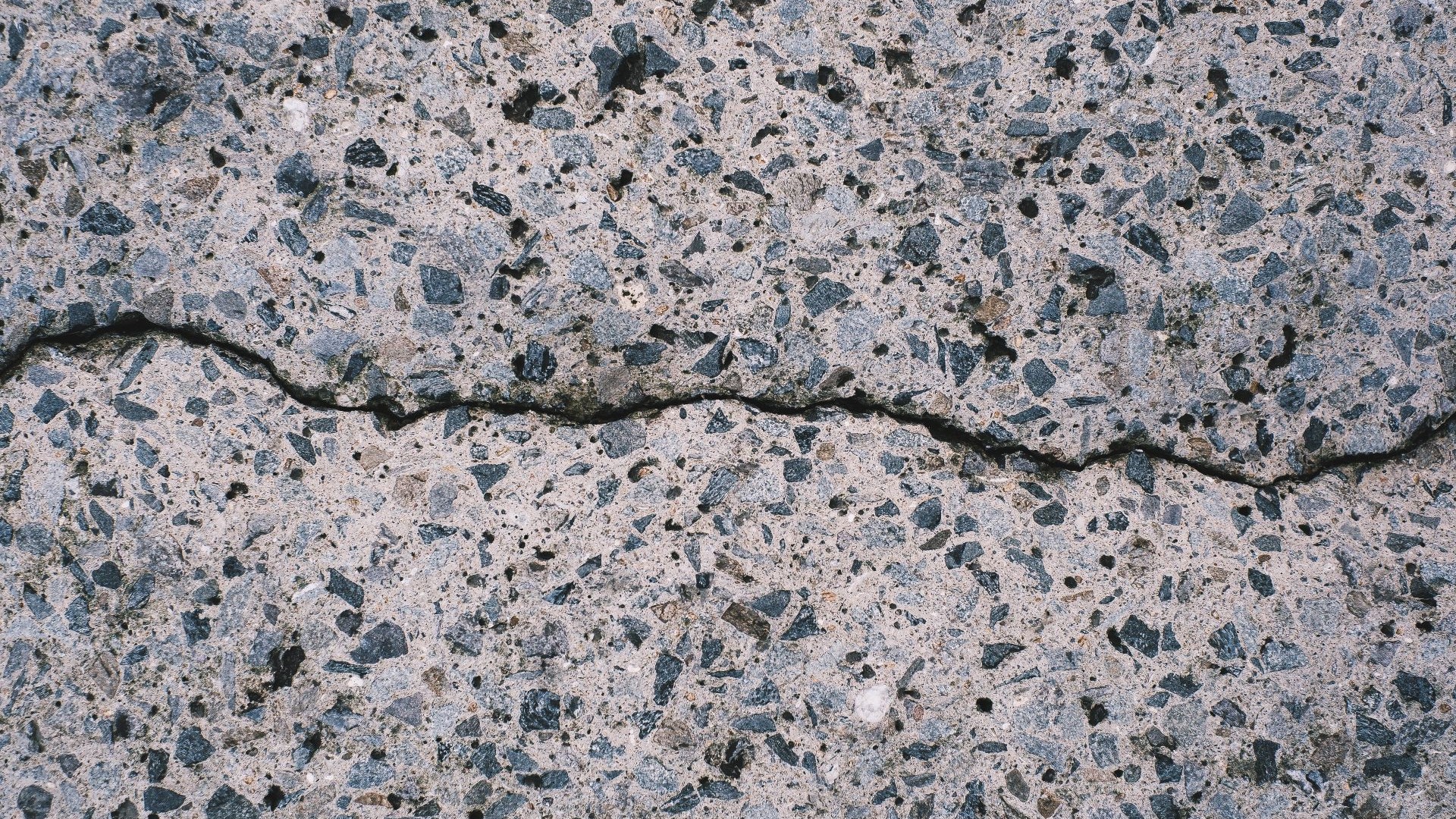 scheuren in beton 1