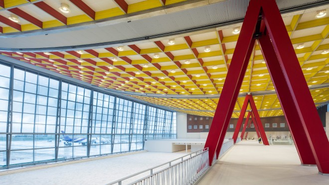 Brussels Airport opent gerenoveerde Skyhall 