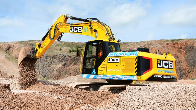 the prototype 20-tonne JCB 220X excavator powered by a hydrogen fuel cell.