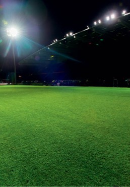 Voetbalstadion KV Oostende krijgt led-verlichting