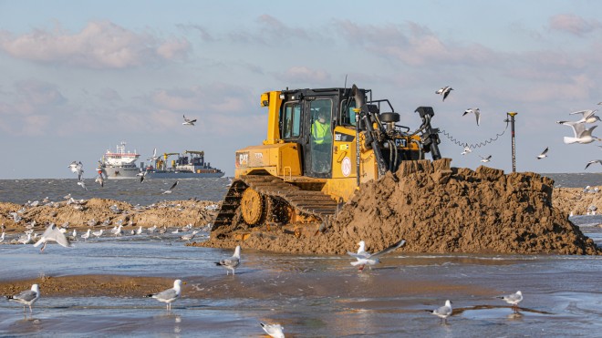 Jan De Nul start met duurzame strandsuppleties aan de kust (1)