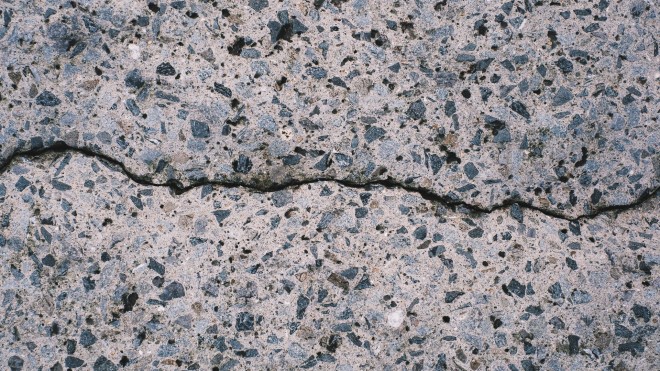 scheuren in beton 1